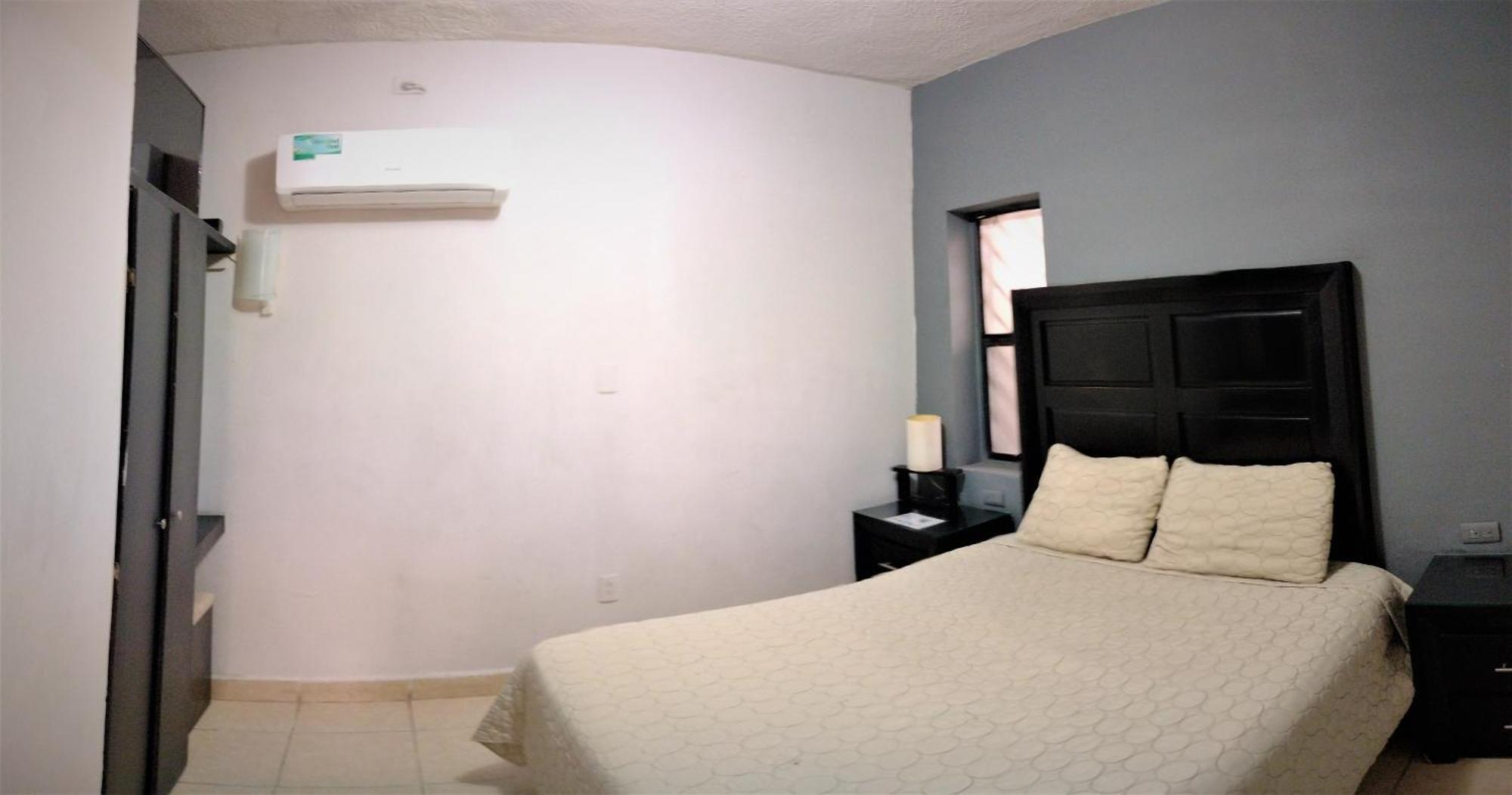 Laguna Inn Torreon Exterior photo